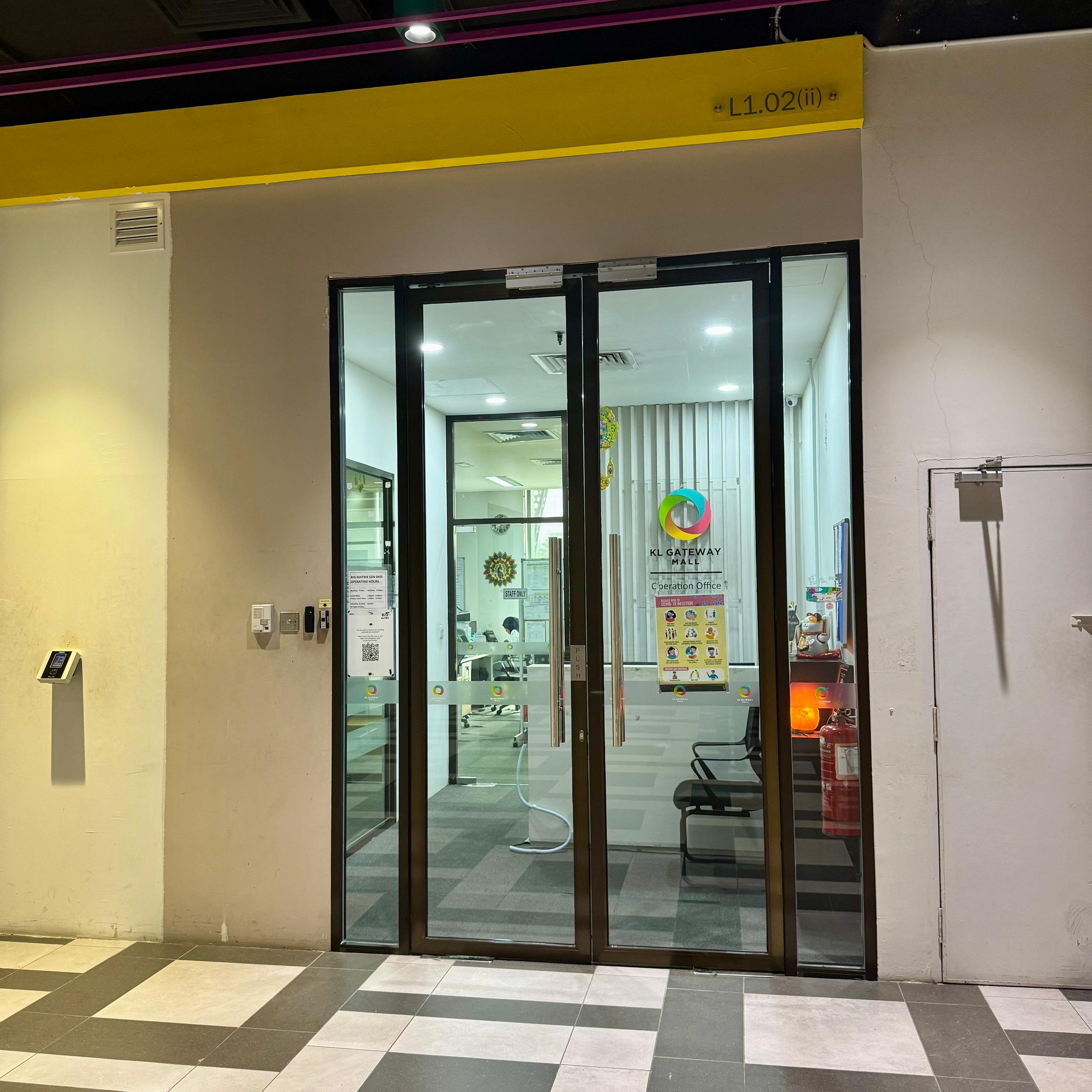 mall-operation-office sf